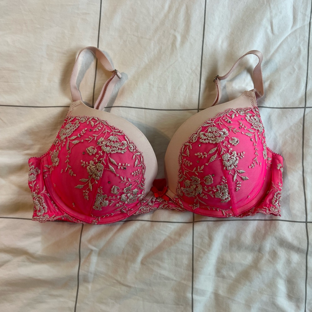 Pink Victoria’s Secret Dream Angels Push-Up Bra 36C